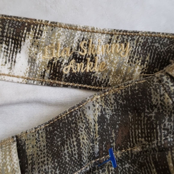 Henry&Belle - Picture 9 of 9